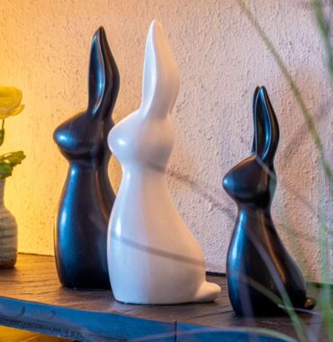 Modern Easter bunny "Findus" white - Easter figurine ceramic - Modern design - Easter decoration
