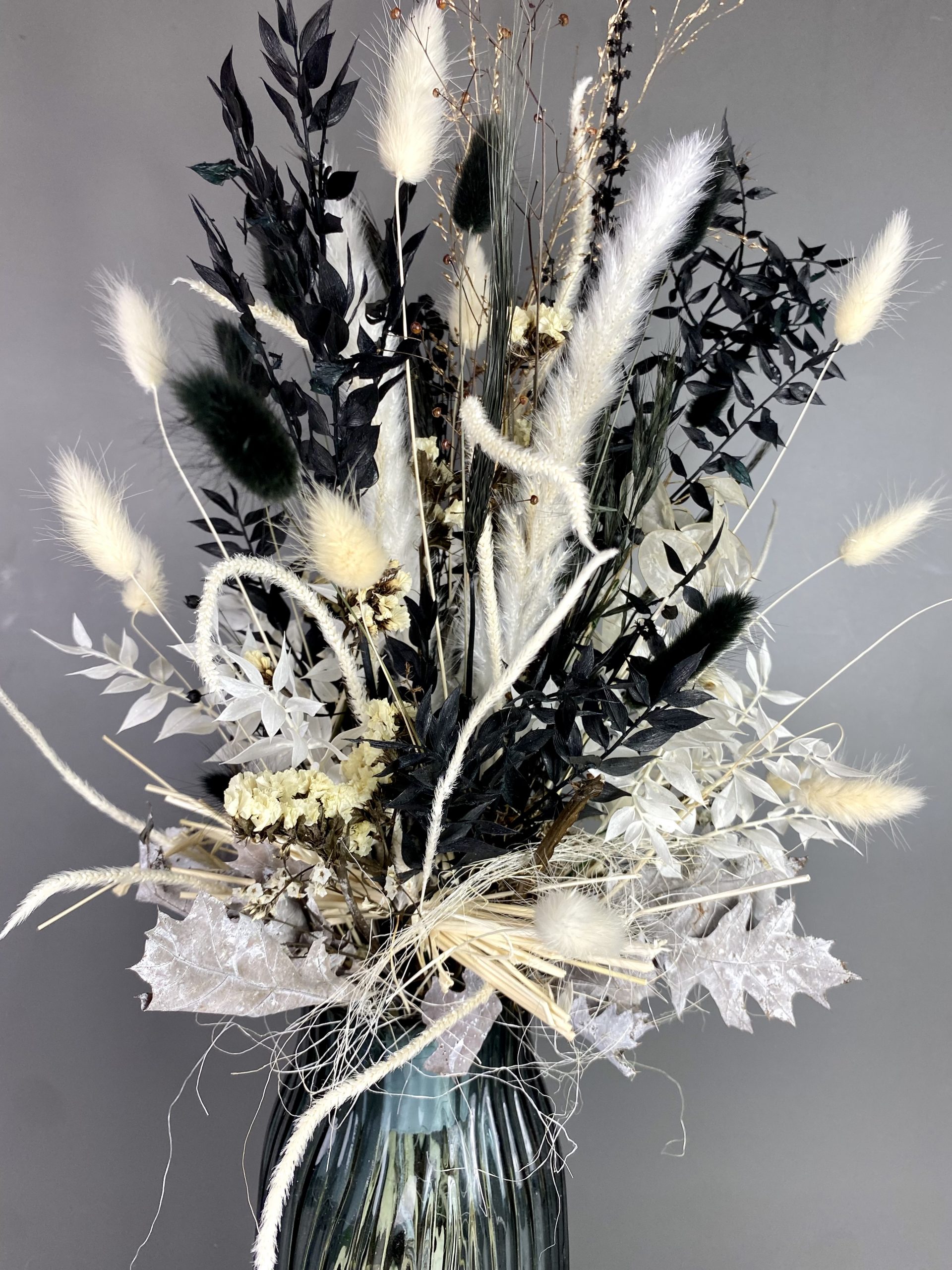 XL dried flower bouquet "Pandora" black and white bouquet - Gift bouquet - Image 4
