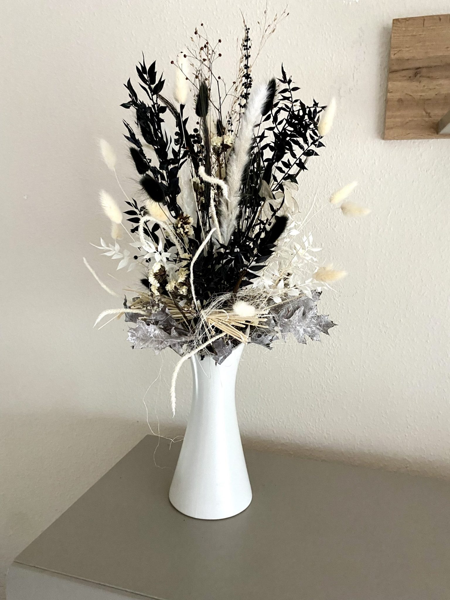 XL dried flower bouquet "Pandora" black and white bouquet - Gift bouquet - Image 3