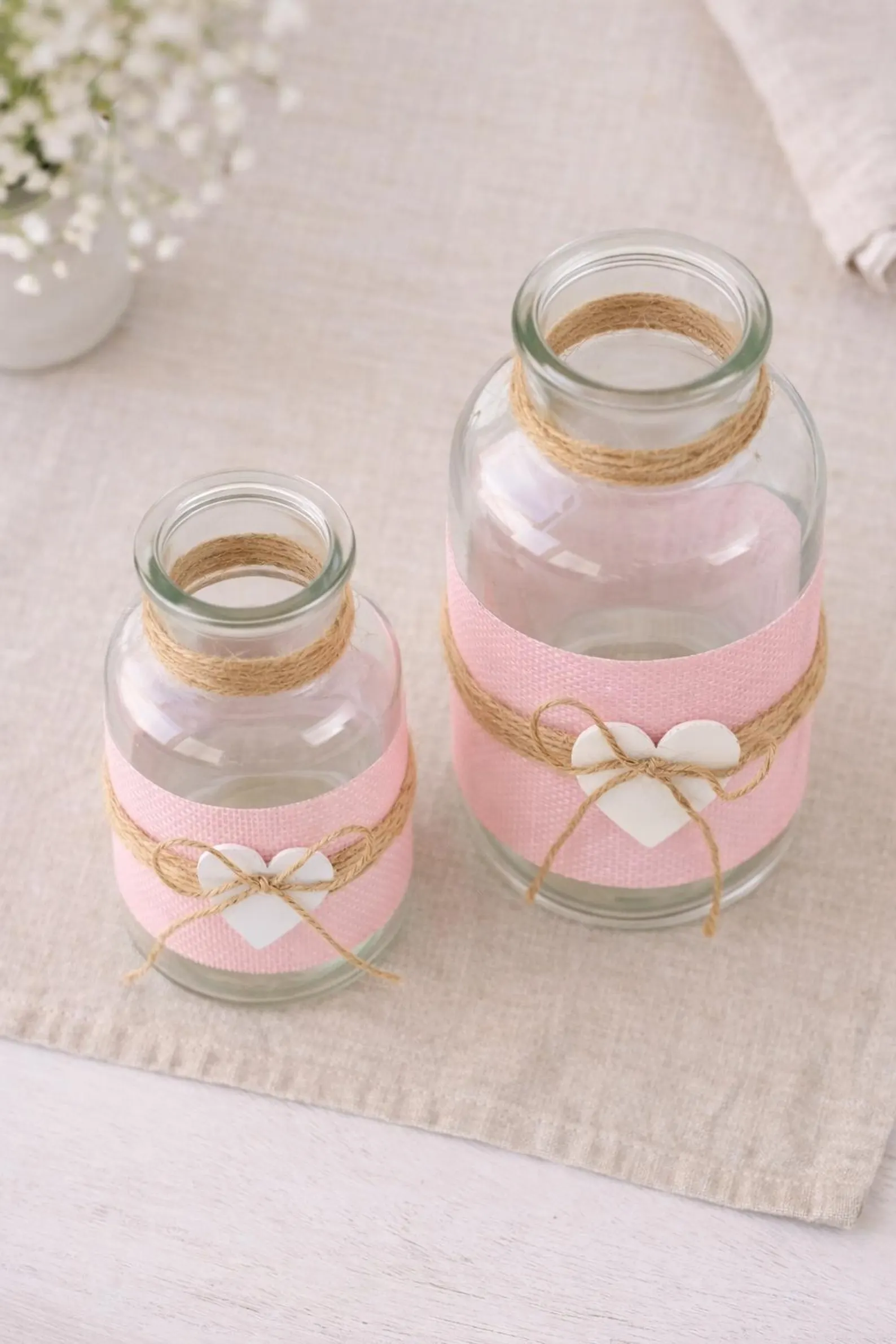 Small glass vase - Glass bottle with heart pendant and ribbon - White/nature - Table vase - Image 3