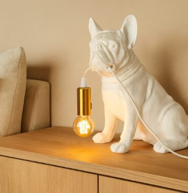 Bulldogge Lampe - Hundefigur "Bruce" – Tischlampe, Deko-Lampe in Weiß Matt